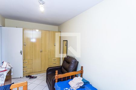 Quarto 1  de casa à venda com 3 quartos, 210m² em Parque Sao Domingos, São Paulo