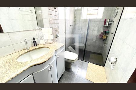 Casa à venda com 308m², 8 quartos e sem vaga Casa à venda com 308m², 8 quartos e sem vagaBanheiro