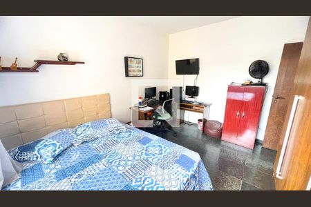 Casa à venda com 308m², 8 quartos e sem vaga Casa à venda com 308m², 8 quartos e sem vagaQuarto 1