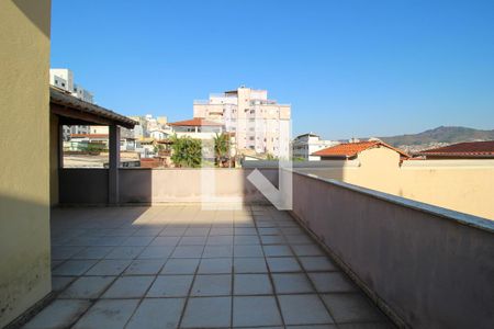 Casa à venda com 330m², 6 quartos e 4 vagasTerraço