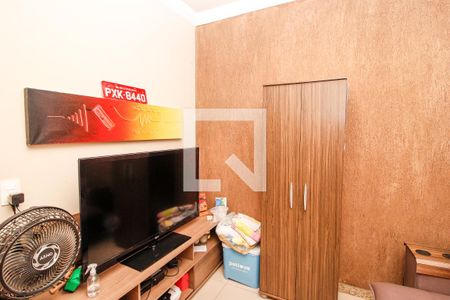 Casa à venda com 330m², 6 quartos e 4 vagasQuarto 1