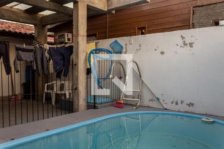 Casa à venda com 40m², 2 quartos e 1 vagaPiscina