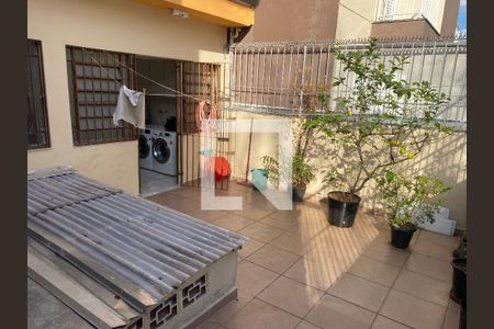Casa à venda com 164m², 4 quartos e 3 vagasQuintal