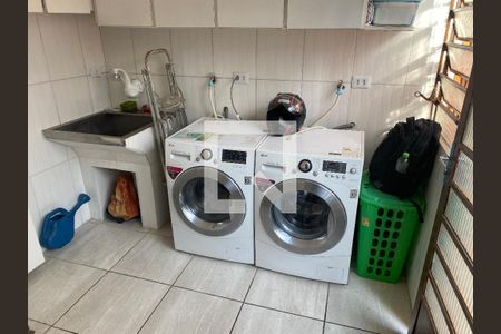 Casa à venda com 164m², 4 quartos e 3 vagasLavanderia