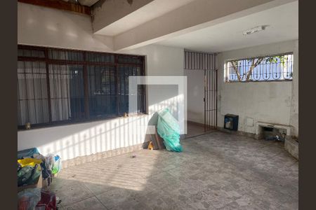 Casa à venda com 164m², 4 quartos e 3 vagasGaragem