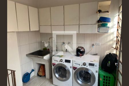 Casa à venda com 164m², 4 quartos e 3 vagasLavanderia