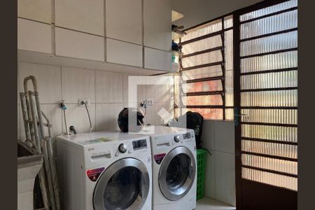 Casa à venda com 164m², 4 quartos e 3 vagasLavanderia