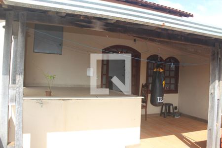 Casa à venda com 330m², 3 quartos e 3 vagasTerraço