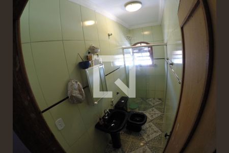 Casa à venda com 330m², 3 quartos e 3 vagasBanheiro suíte