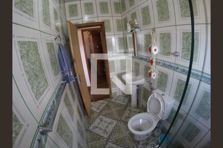 Casa à venda com 330m², 3 quartos e 3 vagasBanheiro Social