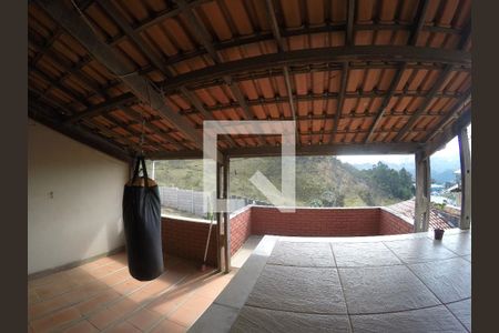 Casa à venda com 330m², 3 quartos e 3 vagasTerraço