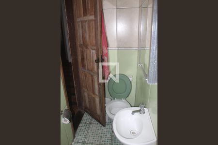 Casa à venda com 330m², 3 quartos e 3 vagasBanheiro