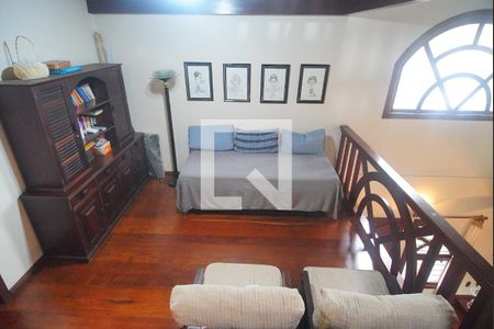 Casa à venda com 450m², 3 quartos e 2 vagasDetalhe