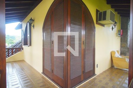 Casa à venda com 450m², 3 quartos e 2 vagasVaranda da suite