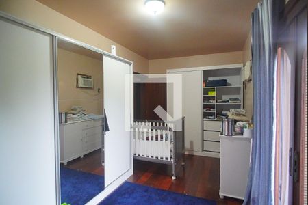 Casa à venda com 450m², 3 quartos e 2 vagasQuarto 1