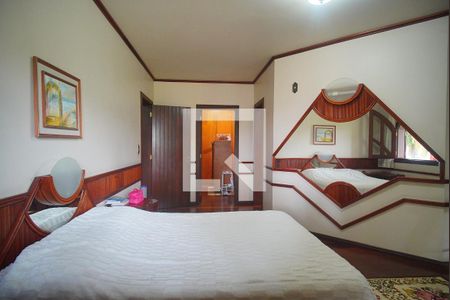 Casa à venda com 450m², 3 quartos e 2 vagas Suite