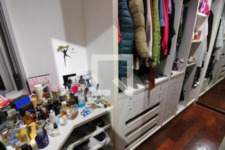 Apartamento à venda com 160m², 2 quartos e 2 vagasCloset Quarto 2