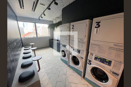 Studio para alugar com 19m², 1 quarto e sem vaga Studio para alugar com 19m², 1 quarto e sem vagaÁrea comum - Lavanderia