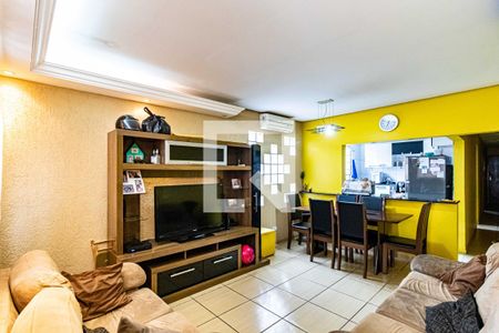 Casa à venda com 110m², 3 quartos e 2 vagas Casa à venda com 110m², 3 quartos e 2 vagasSala - Casa 2