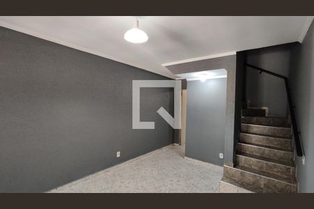 Sala de casa para alugar com 2 quartos, 115m² em Jardim Helena, São Paulo