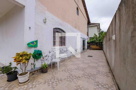 Casa de condomínio à venda com 290m², 3 quartos e 3 vagas Casa de condomínio à venda com 290m², 3 quartos e 3 vagasQuintal