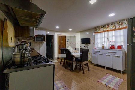 Casa de condomínio à venda com 290m², 3 quartos e 3 vagas Casa de condomínio à venda com 290m², 3 quartos e 3 vagasCozinha