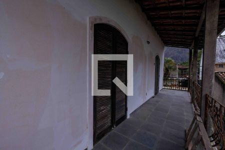 Casa de condomínio à venda com 290m², 3 quartos e 3 vagas Casa de condomínio à venda com 290m², 3 quartos e 3 vagasVaranda Quartos