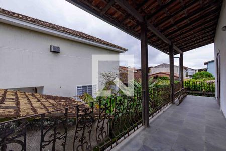 Casa de condomínio à venda com 290m², 3 quartos e 3 vagas Casa de condomínio à venda com 290m², 3 quartos e 3 vagasVaranda Quartos