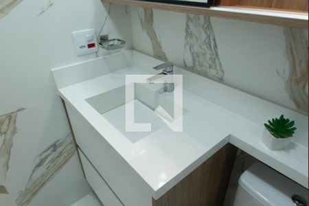 Apartamento à venda com 69m², 3 quartos e 2 vagas Apartamento à venda com 69m², 3 quartos e 2 vagasBanheiro da Suíte