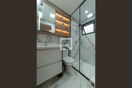 Apartamento à venda com 69m², 3 quartos e 2 vagas Apartamento à venda com 69m², 3 quartos e 2 vagasBanheiro da Suíte