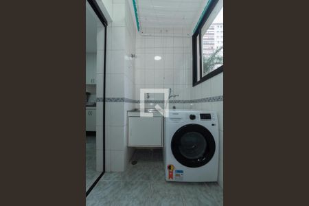 Apartamento à venda com 69m², 3 quartos e 2 vagas Apartamento à venda com 69m², 3 quartos e 2 vagasÁrea de Serviço