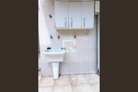 Casa à venda com 127m², 3 quartos e 4 vagasQuintal