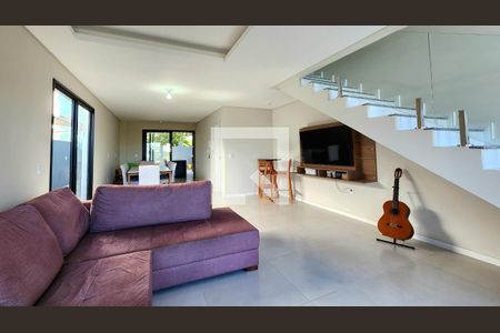 Sala de Estar de casa para alugar com 3 quartos, 139m² em Campeche Central, Florianópolis