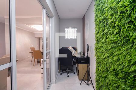 Casa à venda com 152m², 3 quartos e 2 vagas Casa à venda com 152m², 3 quartos e 2 vagasEscritório