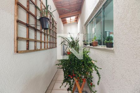 Casa à venda com 152m², 3 quartos e 2 vagas Casa à venda com 152m², 3 quartos e 2 vagasQuintal e Churrasqueira/Corredor de Acesso