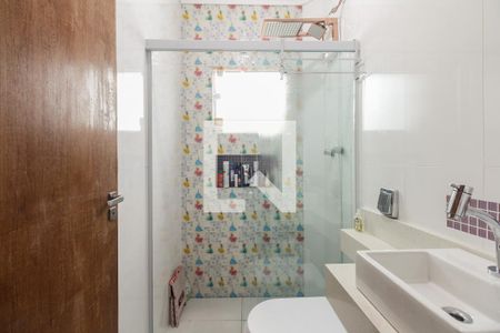 Casa à venda com 152m², 3 quartos e 2 vagas Casa à venda com 152m², 3 quartos e 2 vagasBanheiro Social