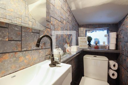 Casa à venda com 152m², 3 quartos e 2 vagas Casa à venda com 152m², 3 quartos e 2 vagasLavabo