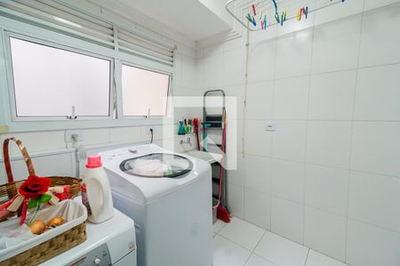 Apartamento à venda com 130m², 3 quartos e 3 vagas Apartamento à venda com 130m², 3 quartos e 3 vagasÁrea de Serviço