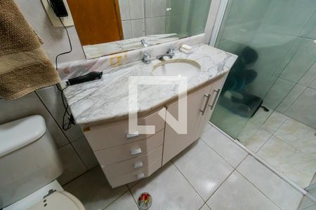 Apartamento à venda com 130m², 3 quartos e 3 vagas Apartamento à venda com 130m², 3 quartos e 3 vagasBanheiro da Suíte 1 - Pia