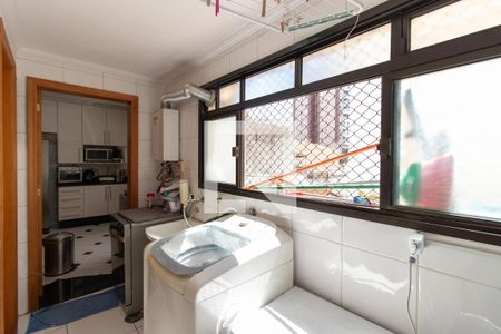 Apartamento à venda com 125m², 3 quartos e 2 vagas Apartamento à venda com 125m², 3 quartos e 2 vagasÁrea de Serviço