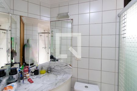 Apartamento à venda com 125m², 3 quartos e 2 vagas Apartamento à venda com 125m², 3 quartos e 2 vagasBanheiro do Quarto 1