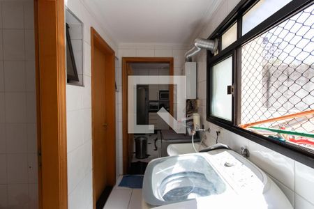 Apartamento à venda com 125m², 3 quartos e 2 vagas Apartamento à venda com 125m², 3 quartos e 2 vagasÁrea de Serviço