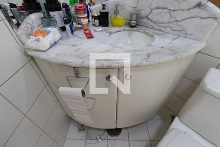 Apartamento à venda com 125m², 3 quartos e 2 vagas Apartamento à venda com 125m², 3 quartos e 2 vagasBanheiro do Quarto 1