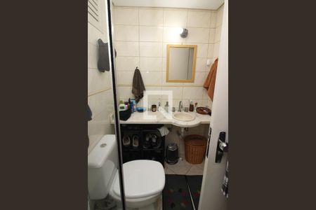 Apartamento à venda com 127m², 3 quartos e 2 vagas Apartamento à venda com 127m², 3 quartos e 2 vagasBanheiro 1