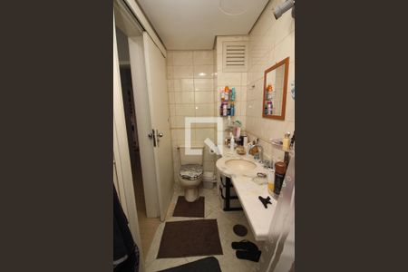 Apartamento à venda com 127m², 3 quartos e 2 vagas Apartamento à venda com 127m², 3 quartos e 2 vagasBanheiro 2