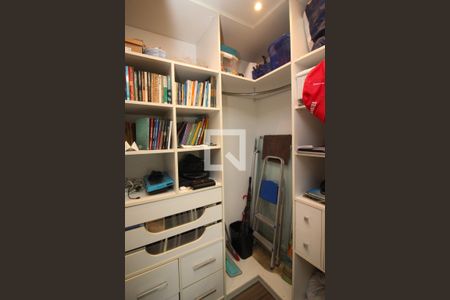 Apartamento à venda com 127m², 3 quartos e 2 vagas Apartamento à venda com 127m², 3 quartos e 2 vagasCloset do quarto 3