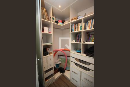 Apartamento à venda com 127m², 3 quartos e 2 vagas Apartamento à venda com 127m², 3 quartos e 2 vagasCloset do quarto 3