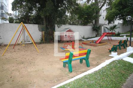 Apartamento à venda com 127m², 3 quartos e 2 vagas Apartamento à venda com 127m², 3 quartos e 2 vagasÁrea comum - Playground