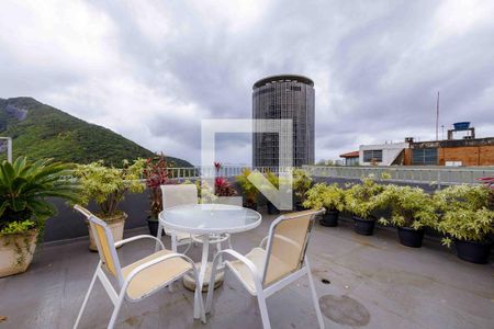 Apartamento à venda com 255m², 4 quartos e 2 vagasCobertura