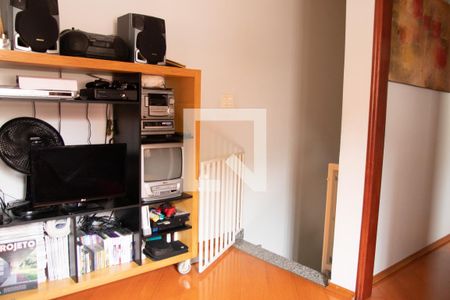 Casa à venda com 211m², 3 quartos e 2 vagas Casa à venda com 211m², 3 quartos e 2 vagasEscritório